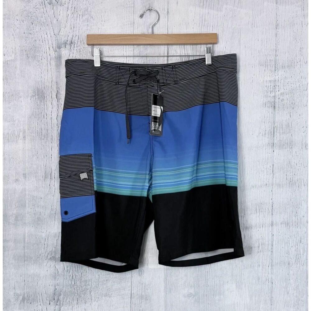 Beautiful Giant Men's Windbreak Swimwear Board Shorts Ergo Flex Stretch Size 38